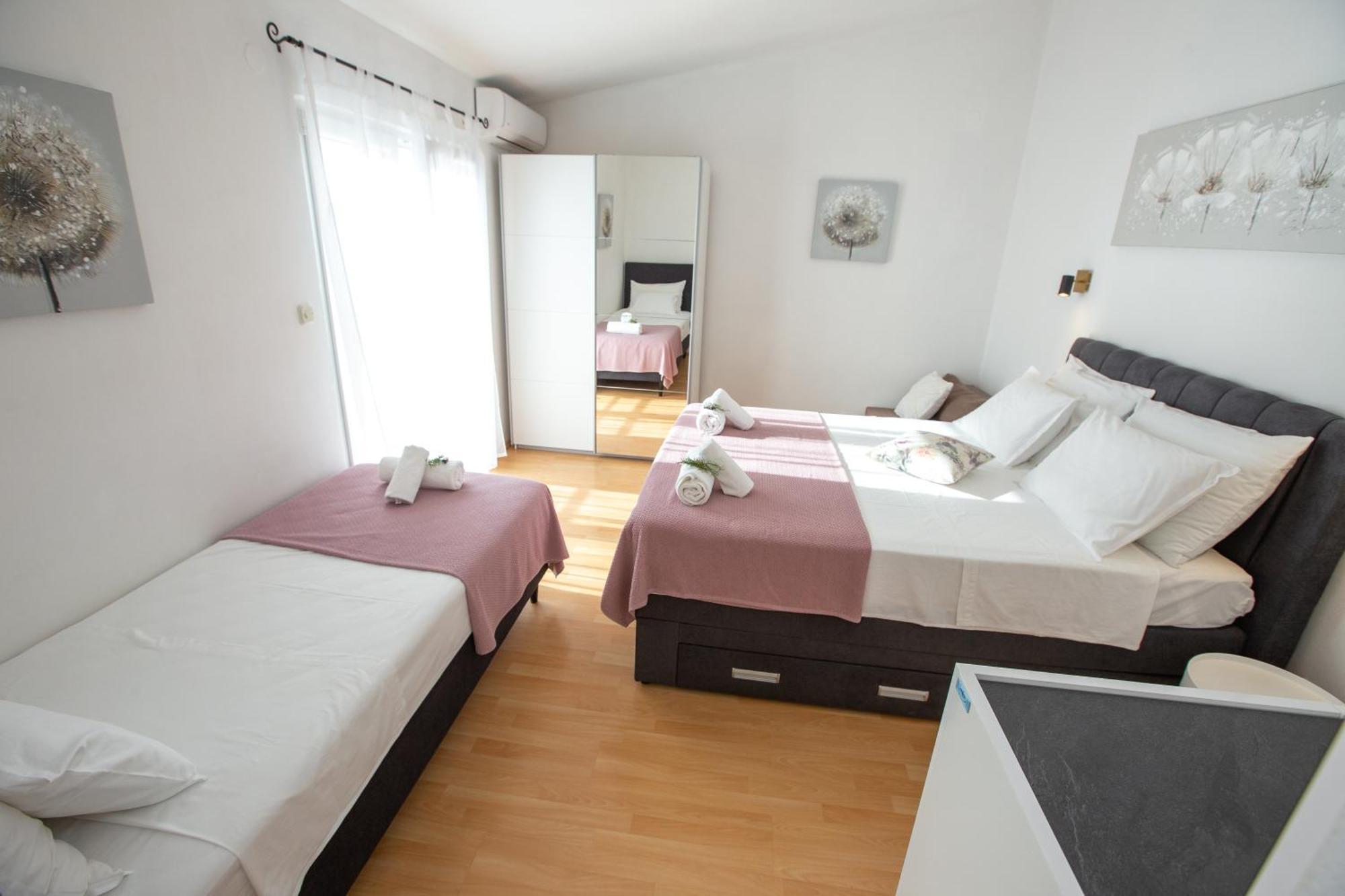 Villa Veca Starigrad Paklenica Exterior foto