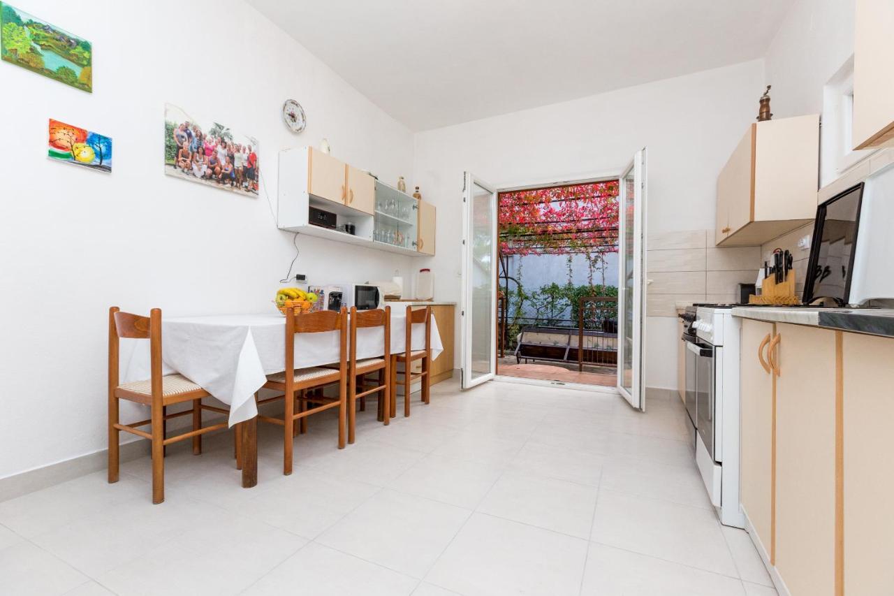 Villa Veca Starigrad Paklenica Exterior foto
